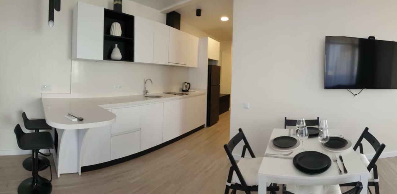 Orbi Residence Volna Batoumi Extérieur photo